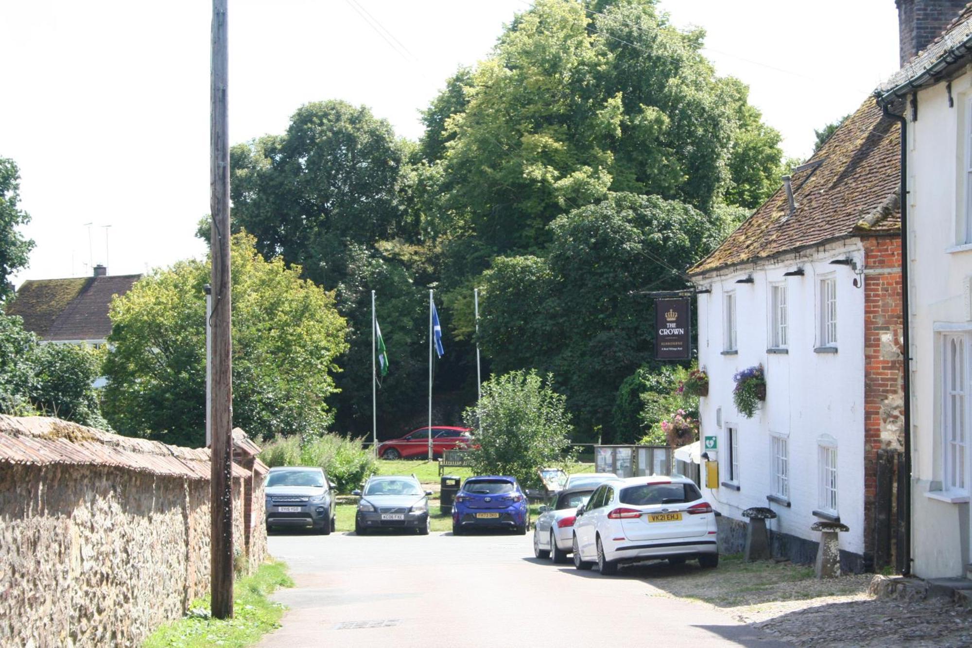 Hotel The Crown Aldbourne Exterior foto